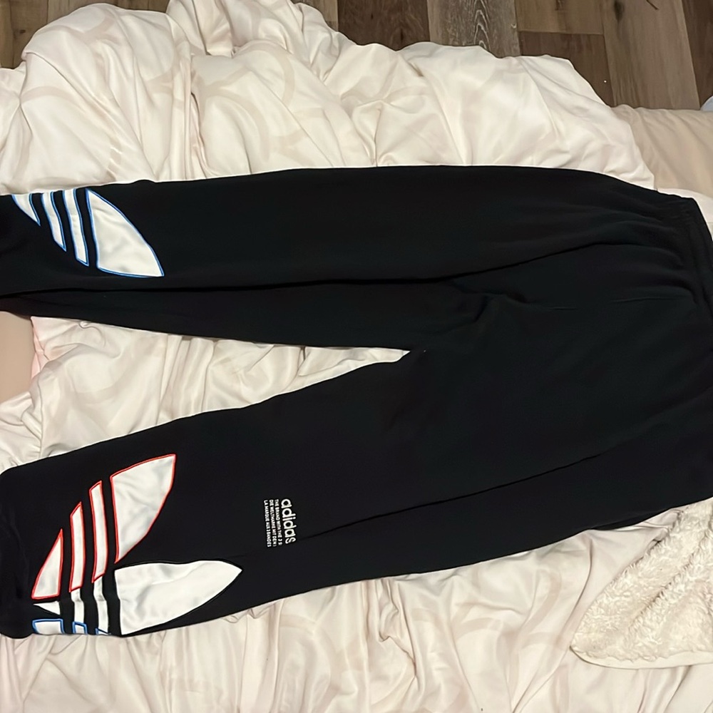 black adidas sweat pants M
